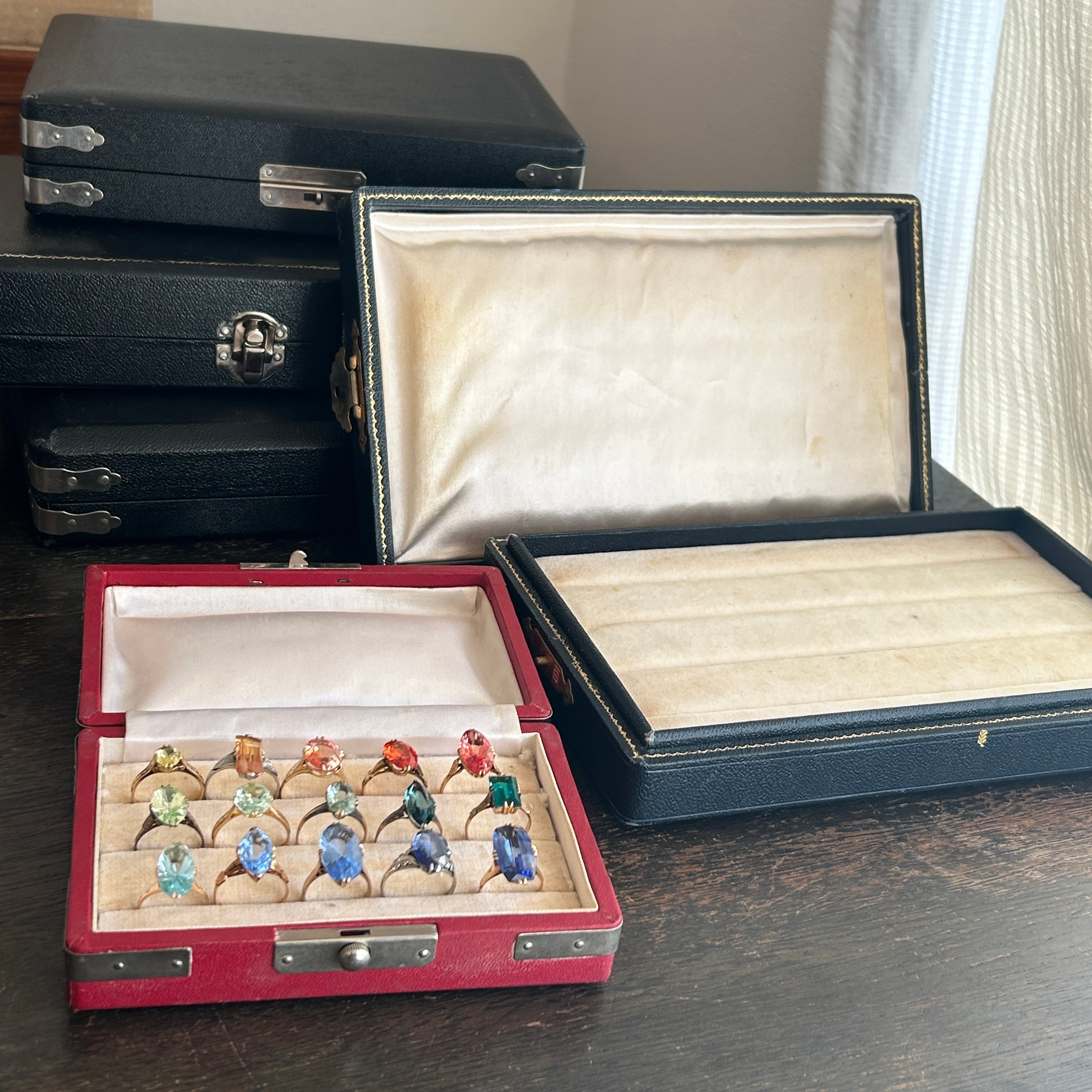 Vintage リングコレクションケースB 中型ハイカラ