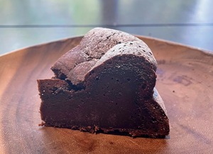 ヴァローナチョコレートのしっとり濃厚ガトーショコラ　Torta di cioccolata