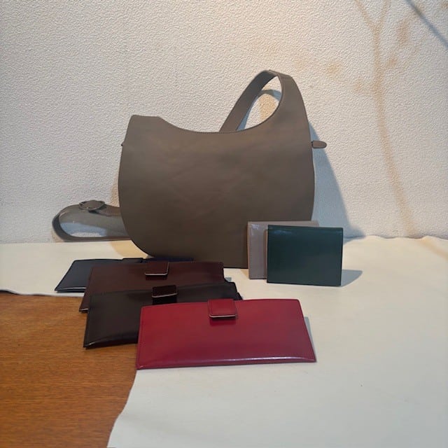 B.stuff　再入荷！被せシンプルショルダー