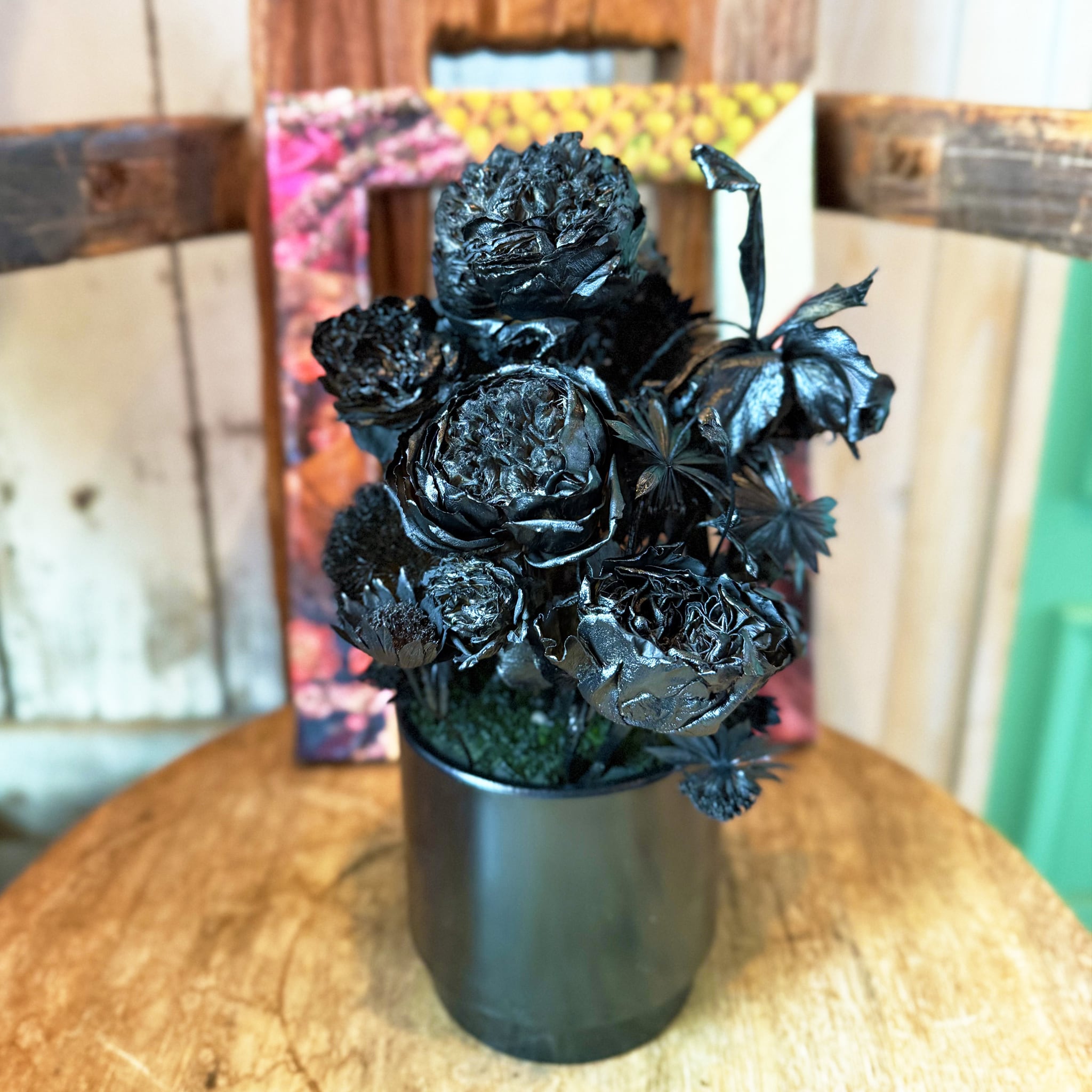 黒い花のインテリア「ブラックフラワーアレンジ」｜ゼロフラワー