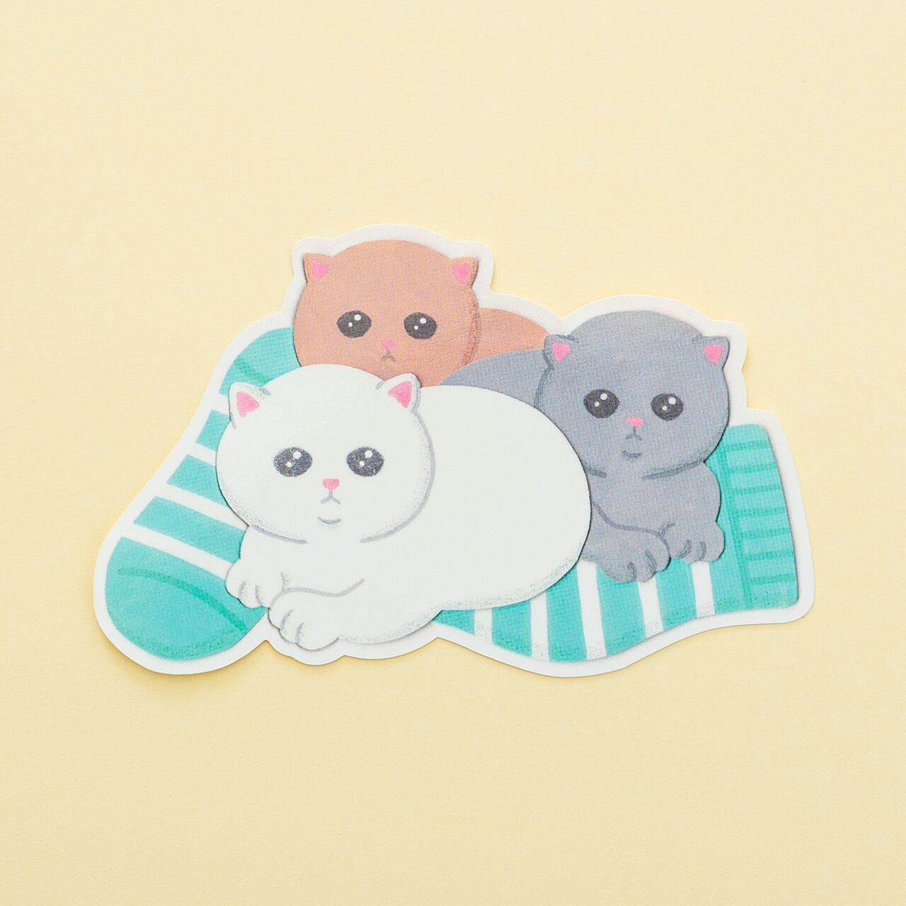 ステッカー くつした猫 | MAKIKO TAKAYAMA