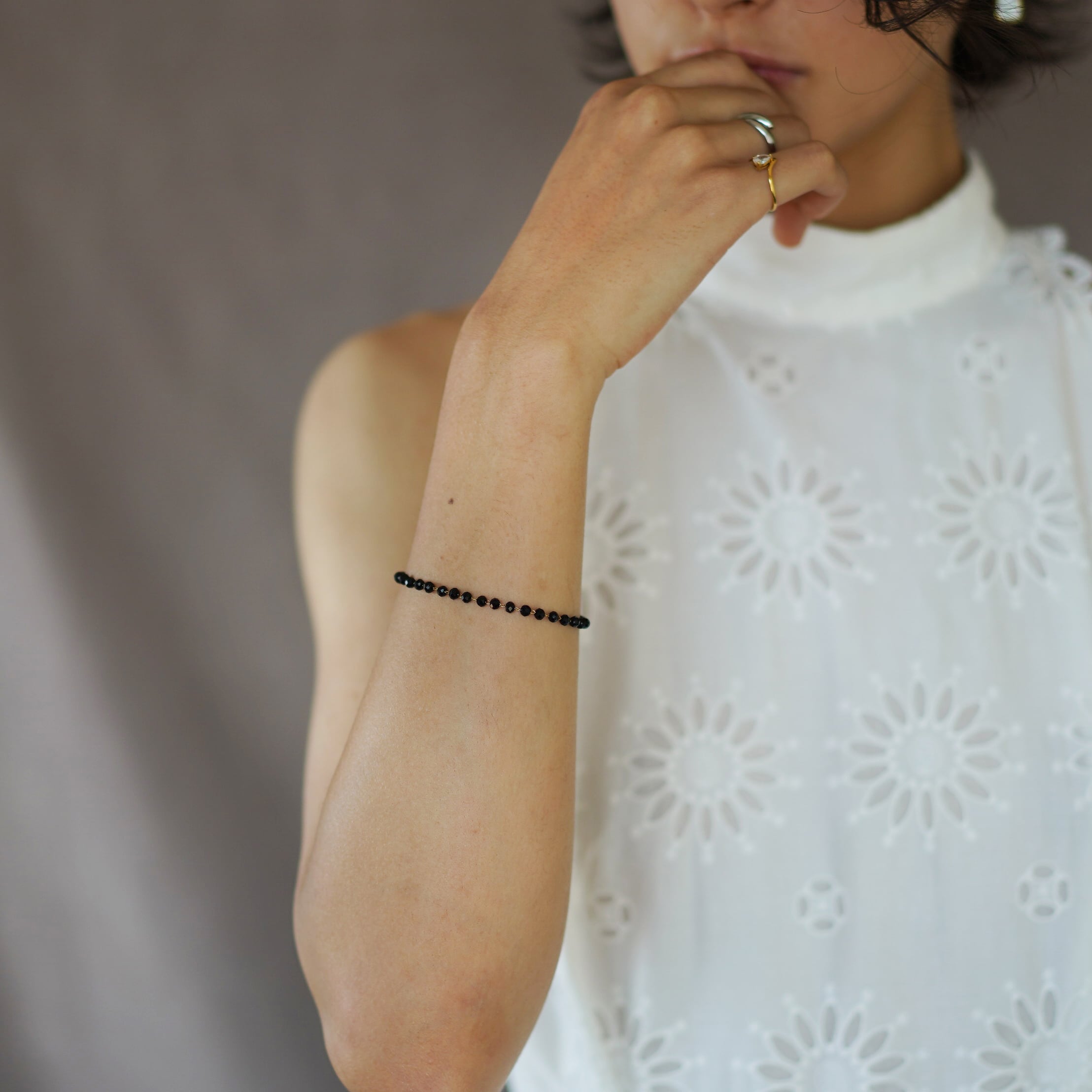 ブラックチェコビーズ・ブレスレット | jojono