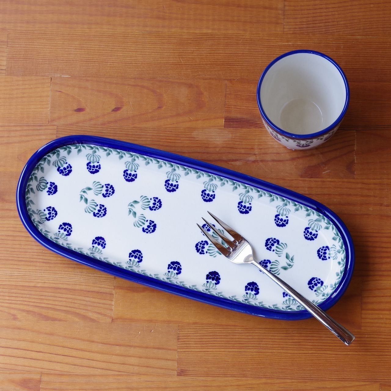 値下げ！【新品・未使用】ポーリッシュポタリー(ポーランド食器) オーバル 新品】 ポーランド食器 ポーリッシュポタリー オーバルトレイ 28cm