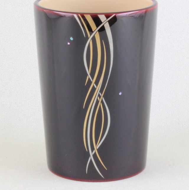 29-1  輪島塗　フリーカップ／溜塗／流れ蒔絵／直形