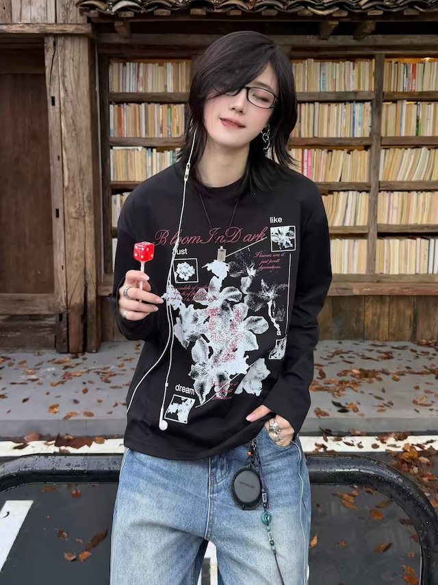 フローラルグラフィックロングTシャツ / FLORAL GRAPHIC LONG-SLEEVE T-SHIRT