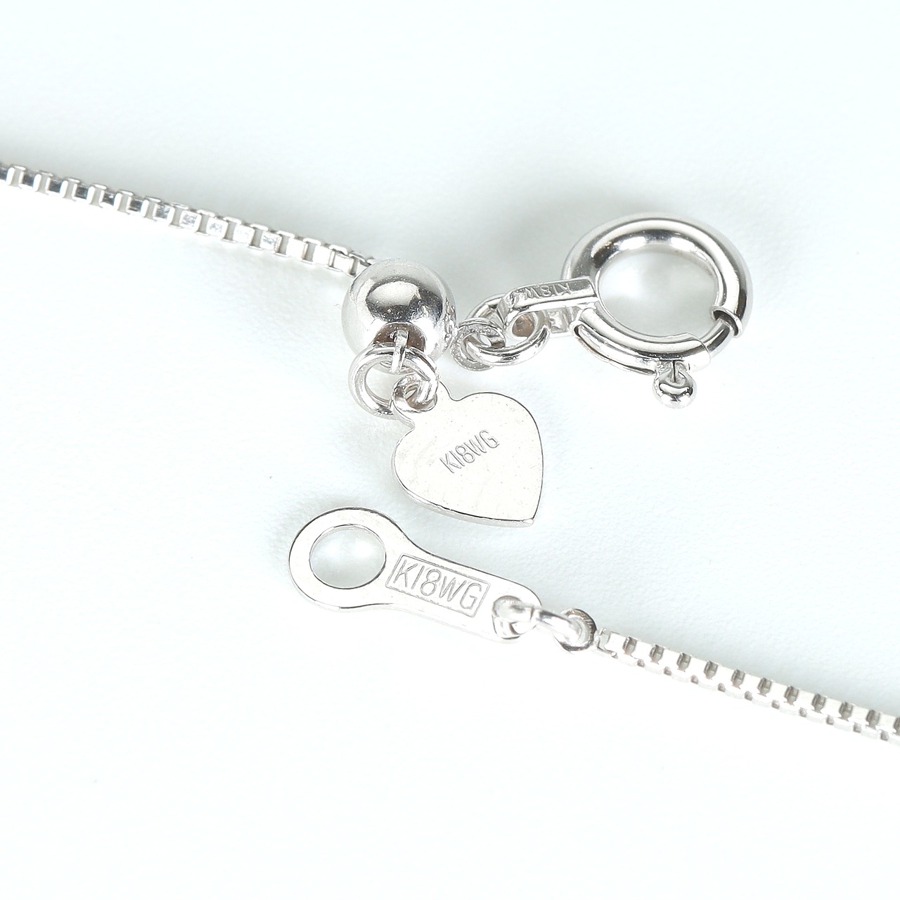 アレキサンドライト ネックレス K18 / 0.440ct / DA 0.250ct