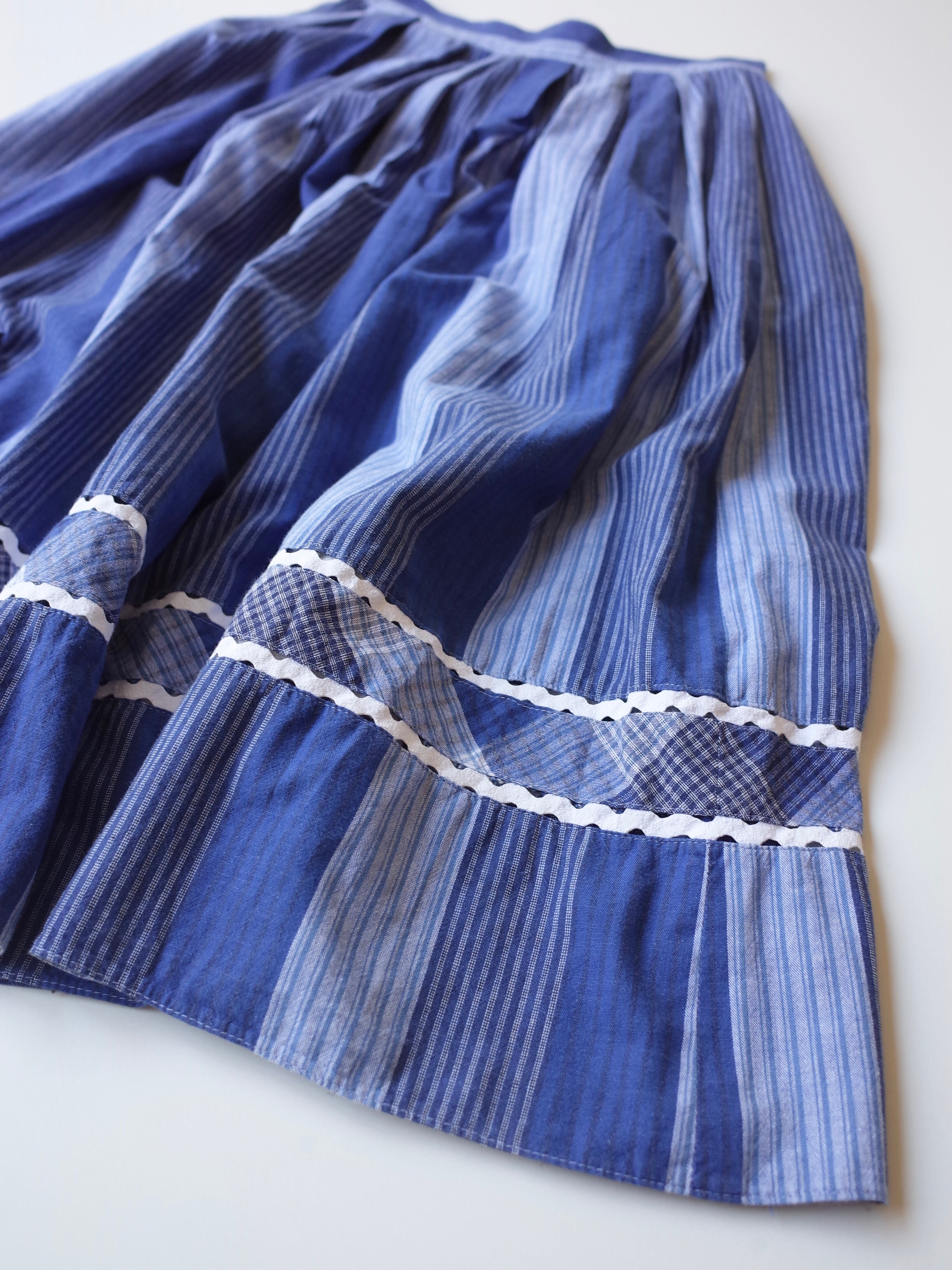 Euro stripe long skirt