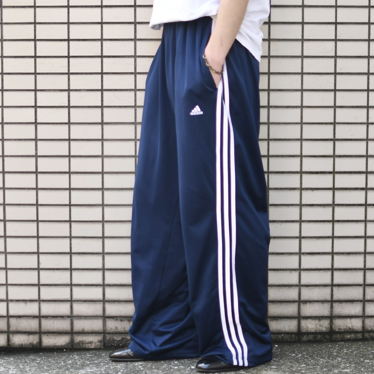 adidas side line wide track pants