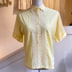 60's yellow lace shortsleeve cotton blouse