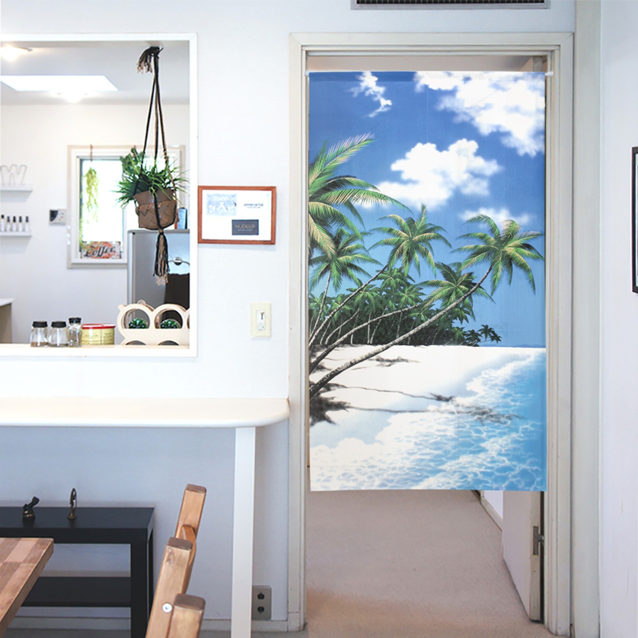 【受注生産】 のれん  ヤシとビーチ  幅85ｘ丈150cm