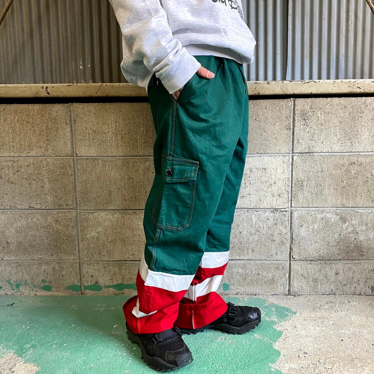 Conf Ar コットンツイル カーゴポケット リフレクター バイカラー ユーロワークパンツ メンズw34 古着 カラーパンツ グリーン レッド 緑色 赤色 ワークパンツ Al2109 Cave 古着屋 公式 古着通販サイト Conf Ar コットンツイル カーゴポケット リフレクター バイカラー ユーロワークパンツ メンズw34 古着 カラーパンツ グリーン レッド 緑色 赤色 ワークパンツ Al2109 Cave 古着屋 公式 古着通販サイト