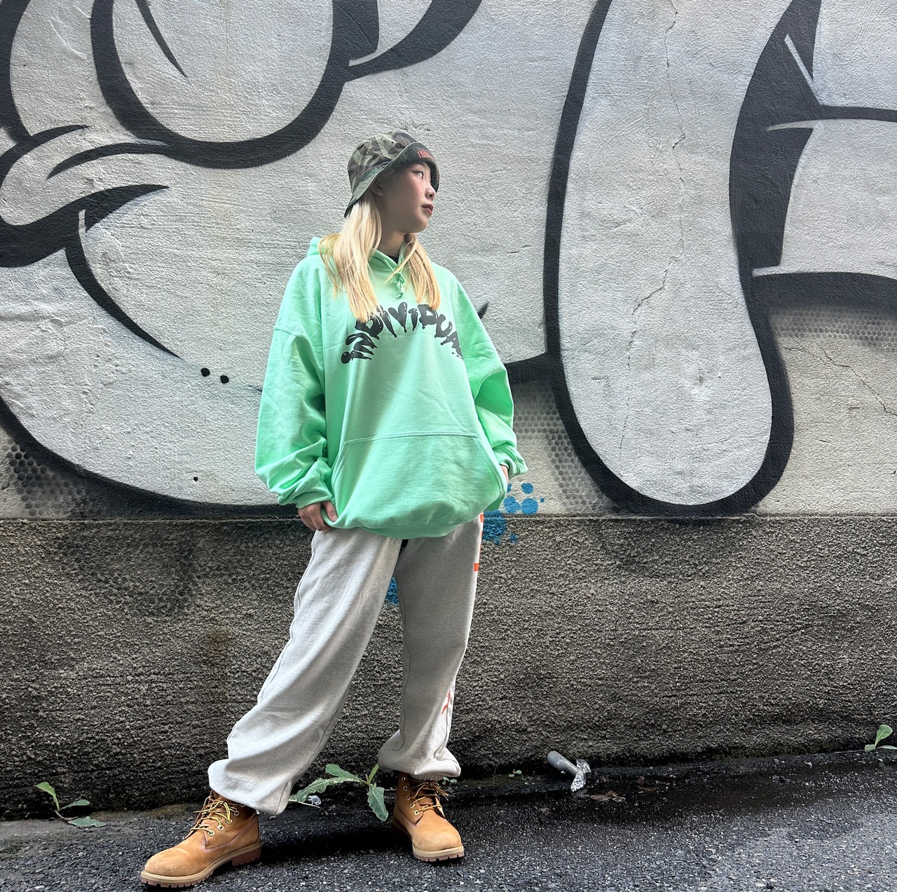 wall paint Pull Sweat /  LIME