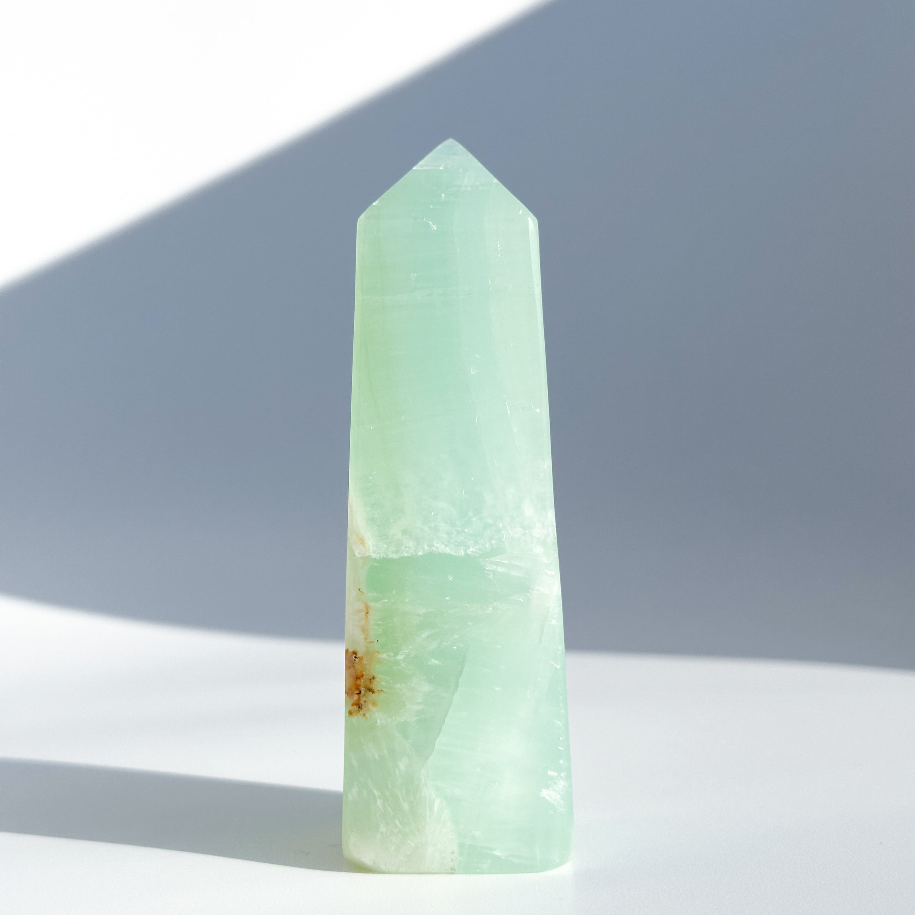 ピスタチオカルサイト タワー23◇Pistachio Calcite◇天然石・鉱物