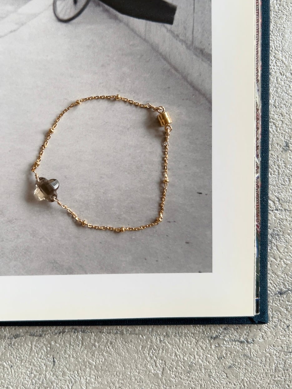 スモーキークォーツ フラワーブレスレット | 上品なアクセサリー