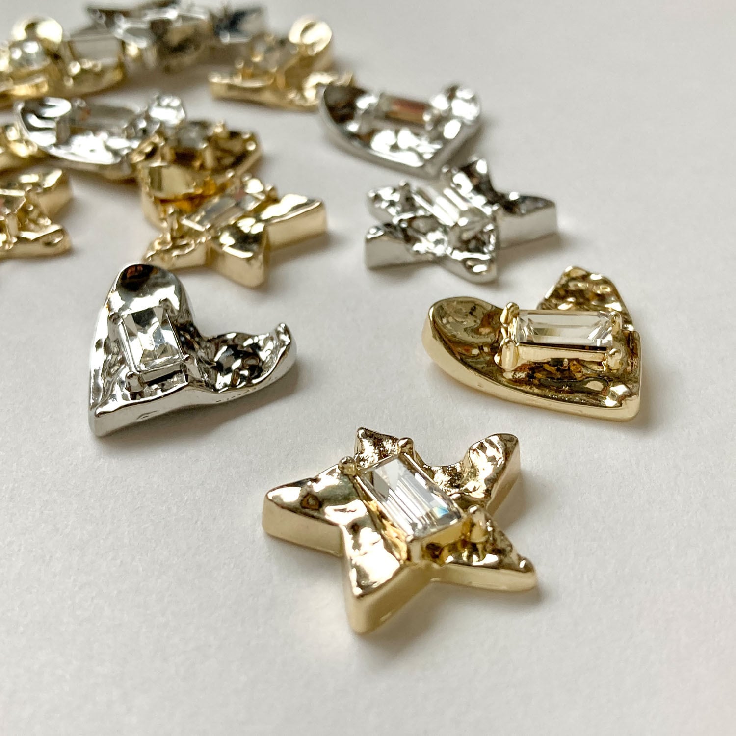 ビジュー付き星とハートのデコパーツ | Dua-アクセサリーパーツショップ