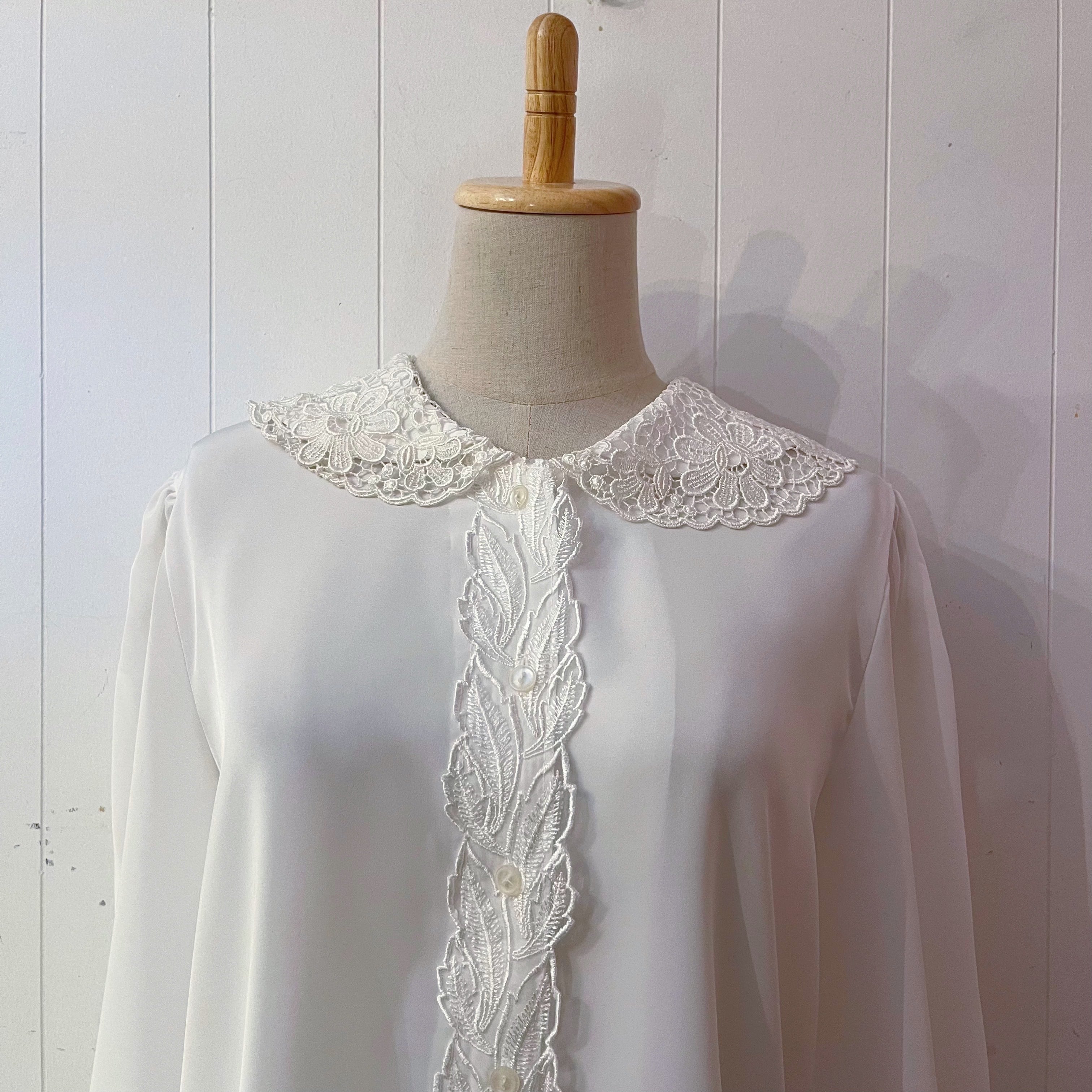 flower leaf lace white blouse