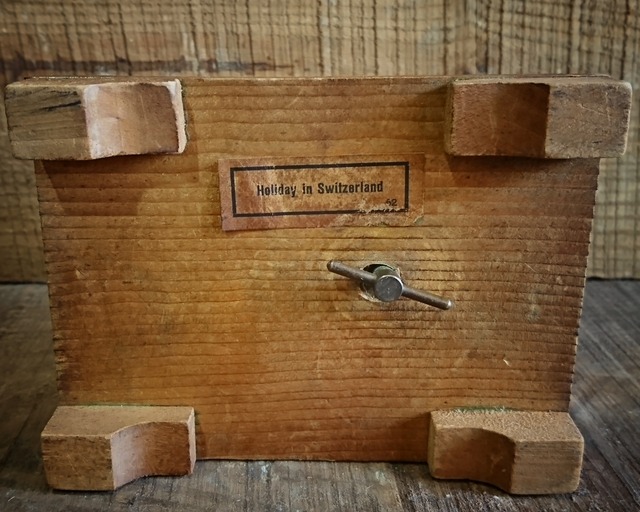 スイス製 ビンテージ ウッド 木製 山小屋 ミニチュアハウス オルゴール トールペイント わびさび アンティーク好き 古着屋 Sputonic スイス製 ビンテージ ウッド 木製 山小屋 ミニチュアハウス オルゴール トールペイント わびさび アンティーク好き 古着屋 Sputonic