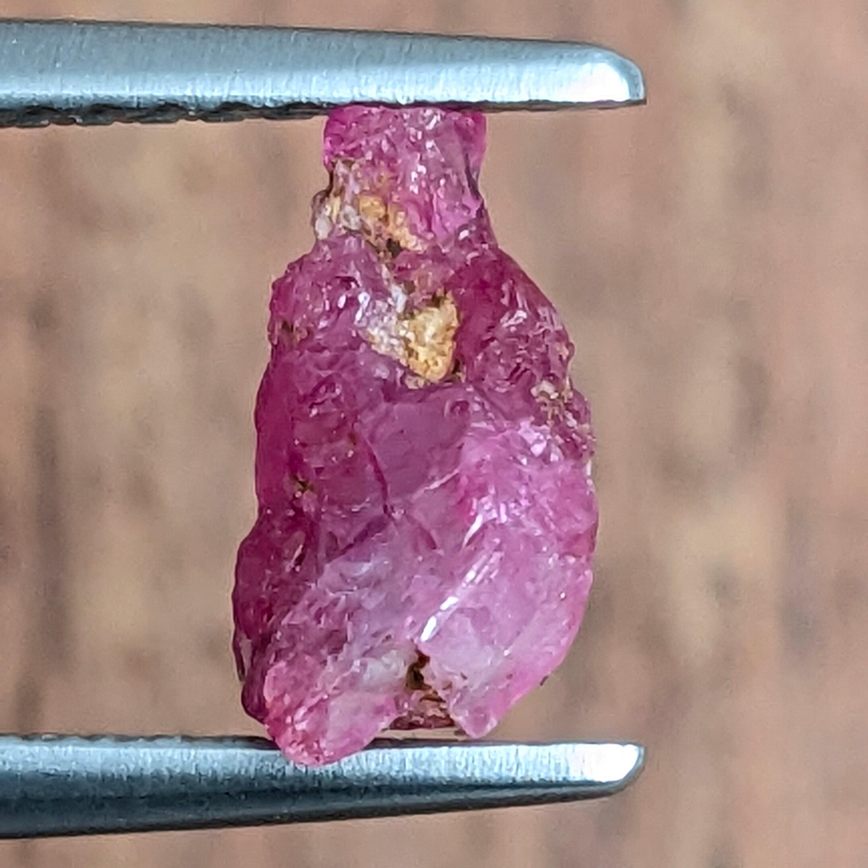 希少石 ミャンマーモゴック産 ペイナイト ルビー原石 ミャンマー モゴック産 希少石ペイナイト原石 - メルカリ