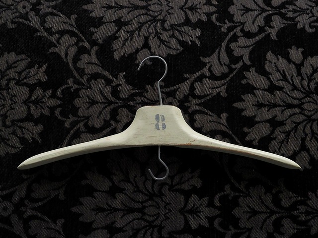 レースの目隠し