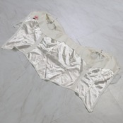 【フラダンス衣装】ホワイト CoCoEmily ココエミリー トップス ブラウス 白 レース 花柄 フリル シンプル ハワイアン かわいい