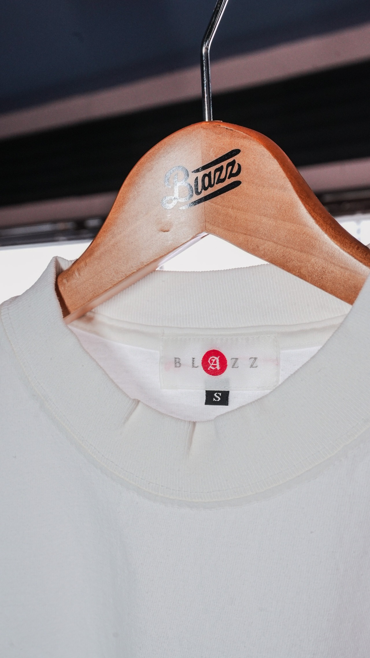 Moco Logo 7.5oz U.S.A Cotton Garment Dye T-Shirt [WHITE]