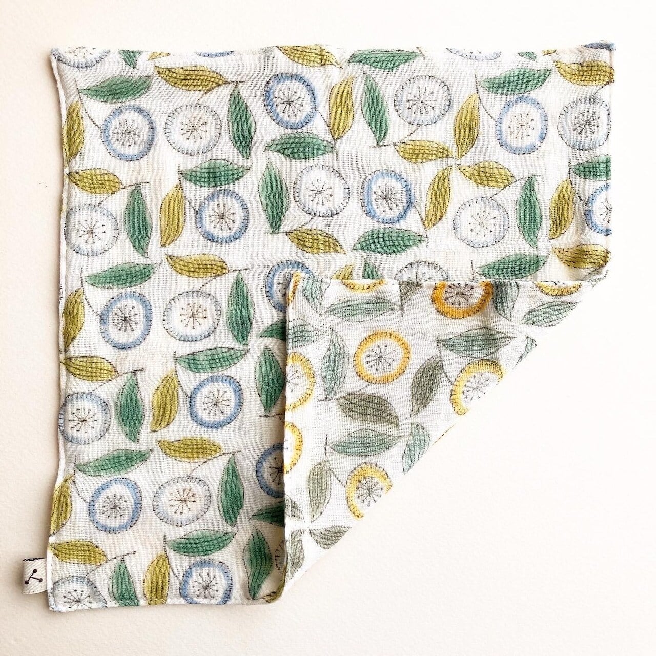 admi リバーシブルガーゼハンカチ Dance × Dance ad06