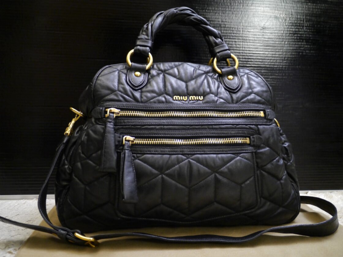 大容量☆miumiu ミュウミュウ マトラッセ キルティングデザイン ハンド  