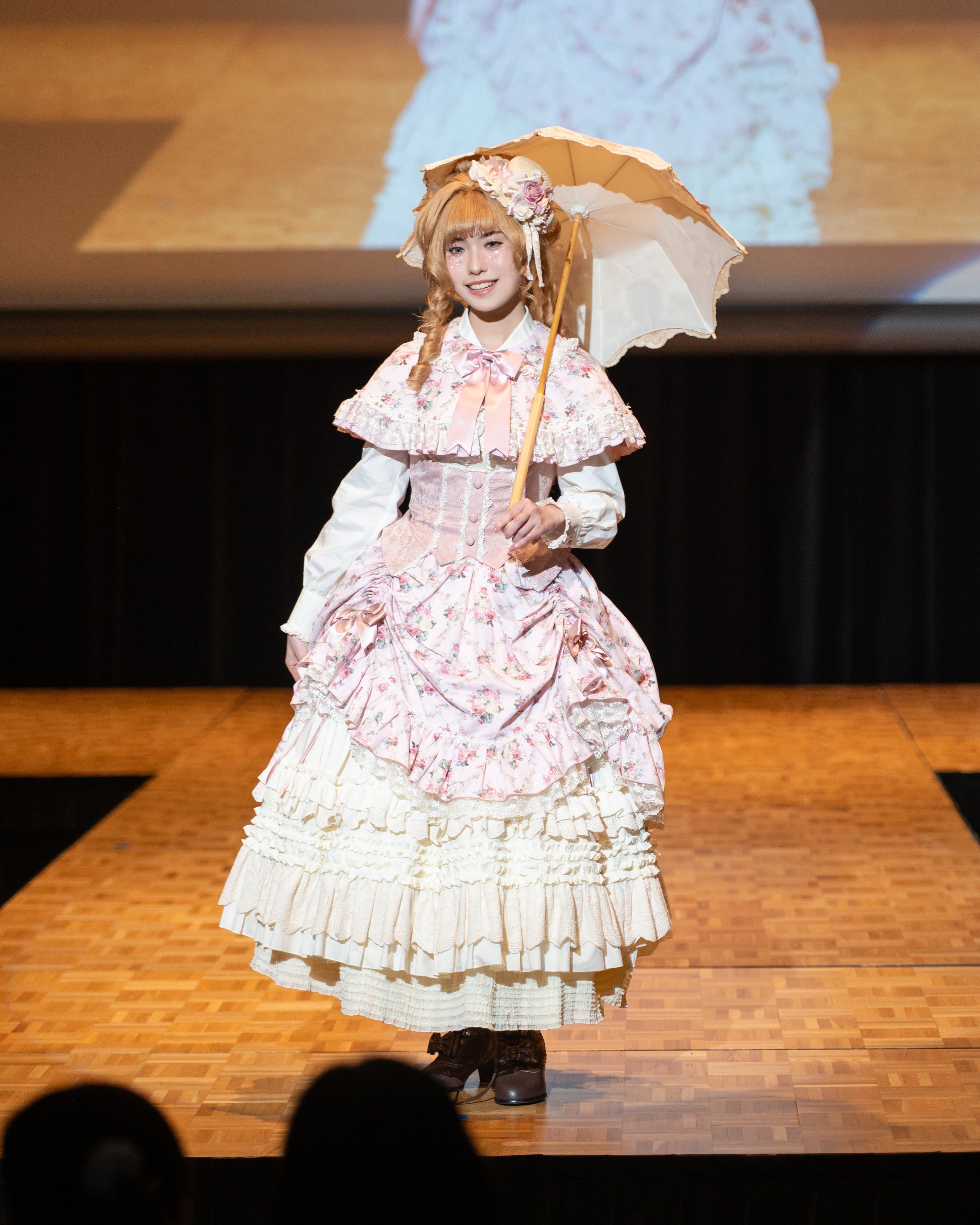 Fashion Show】フローレンス・ブーケ ベストジャンパースカート+ケープ