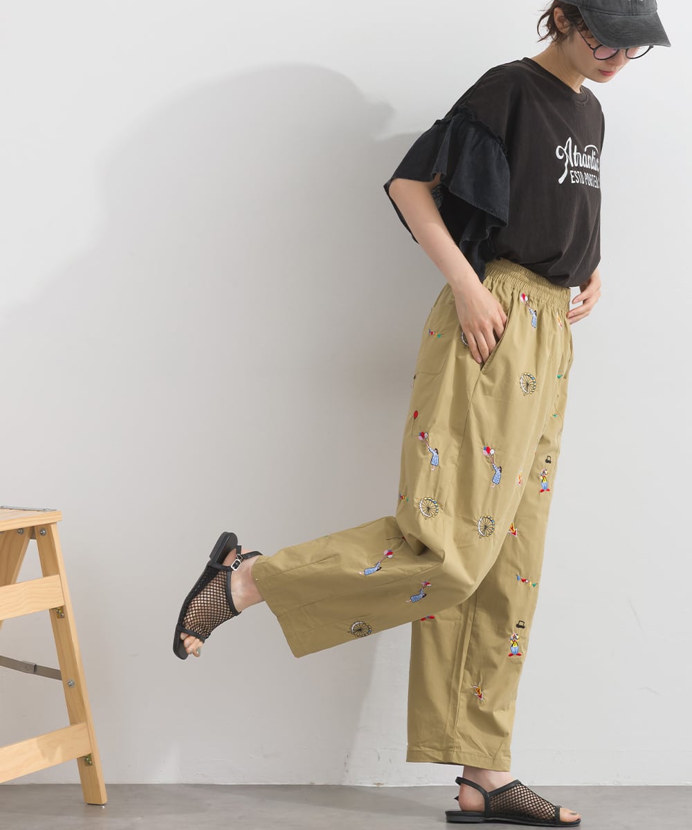 D262091 サーカス総柄刺繍パンツ / All-Over Embroidery Stitch Pants