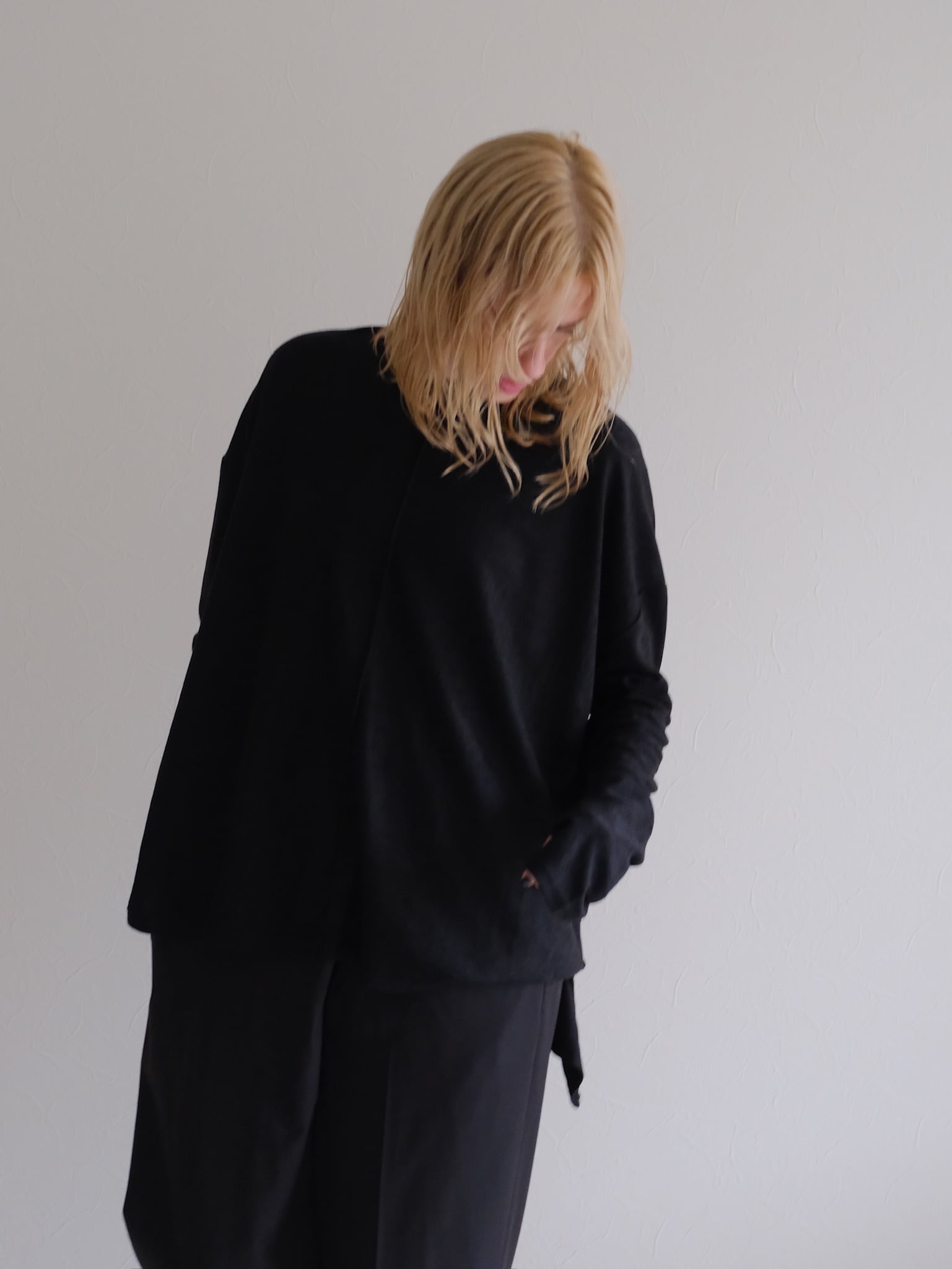 pile touch over pullover (black)