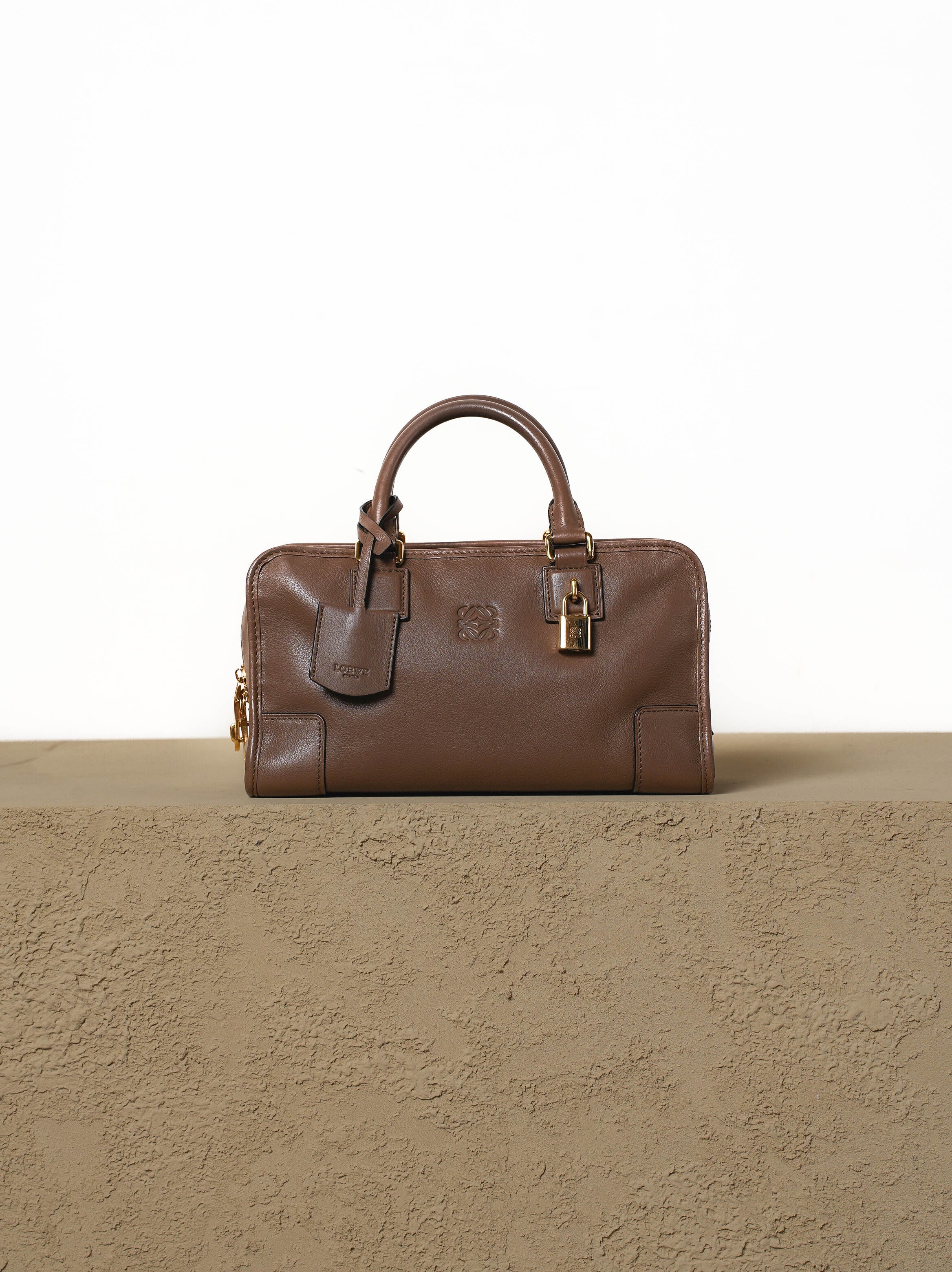 LOEWE | Raum Vintage