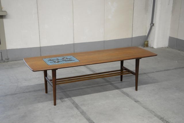 希少 オランダ家具 WEBE社 センターテーブル チーク材 タイル 北欧style ダッチ ビンテージ ミッドセンチュリー【中古家具/中古インテリア/USED家具ユーズド家具/リサイクル】