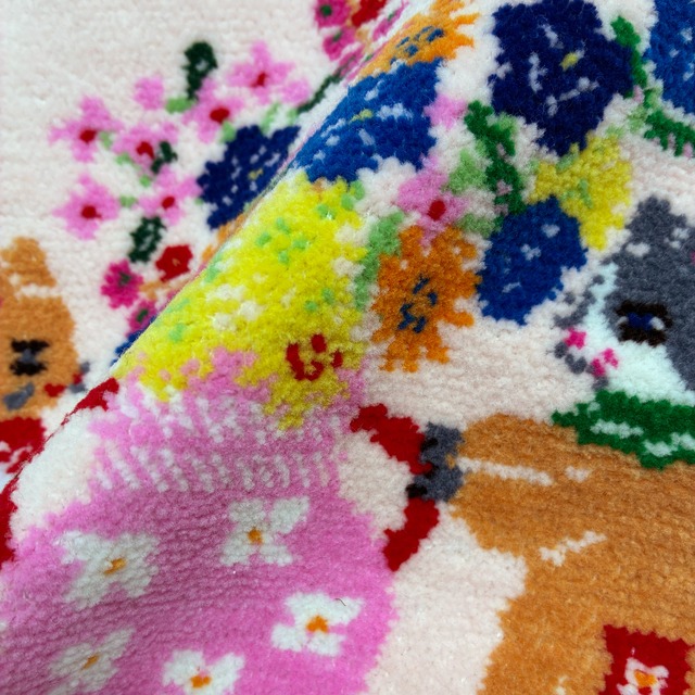 【Aiko Fukawa】布川愛子 CHENILLE  HANDKERCHIEF  猫たちと花瓶 シェニール織ハンカチ