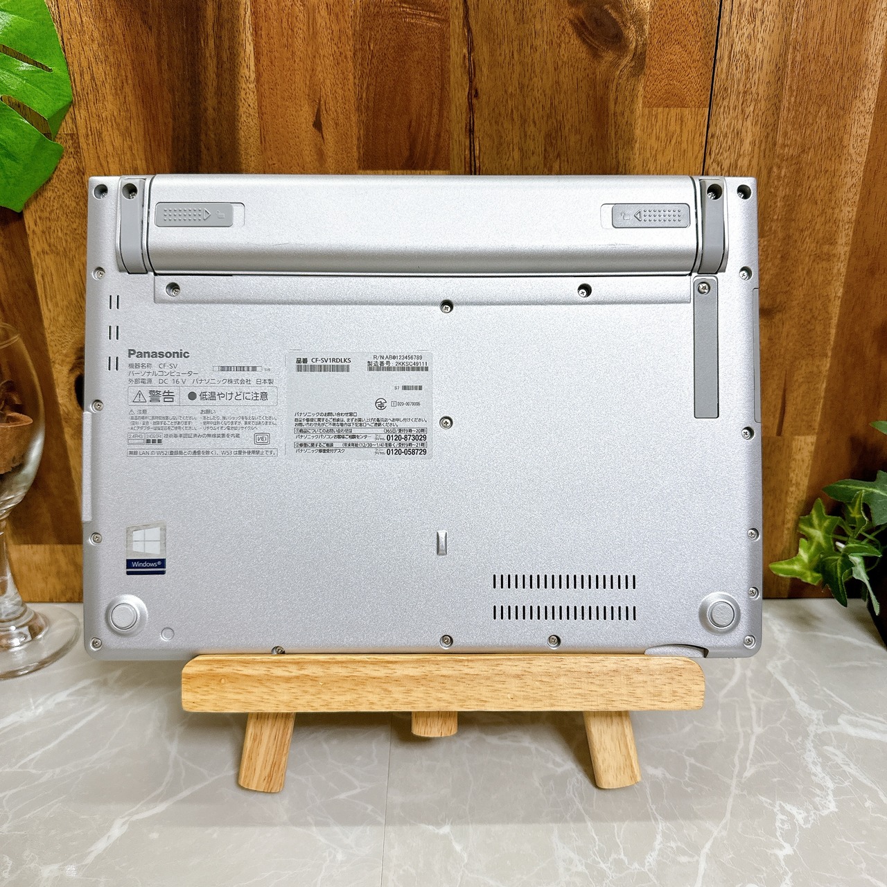 【美品2021年式】Panasonic Let’s Note SV1 第11世代Core i5 / メモリ16GB / SSD 1TB / 12.1インチ FHDディスプレイ