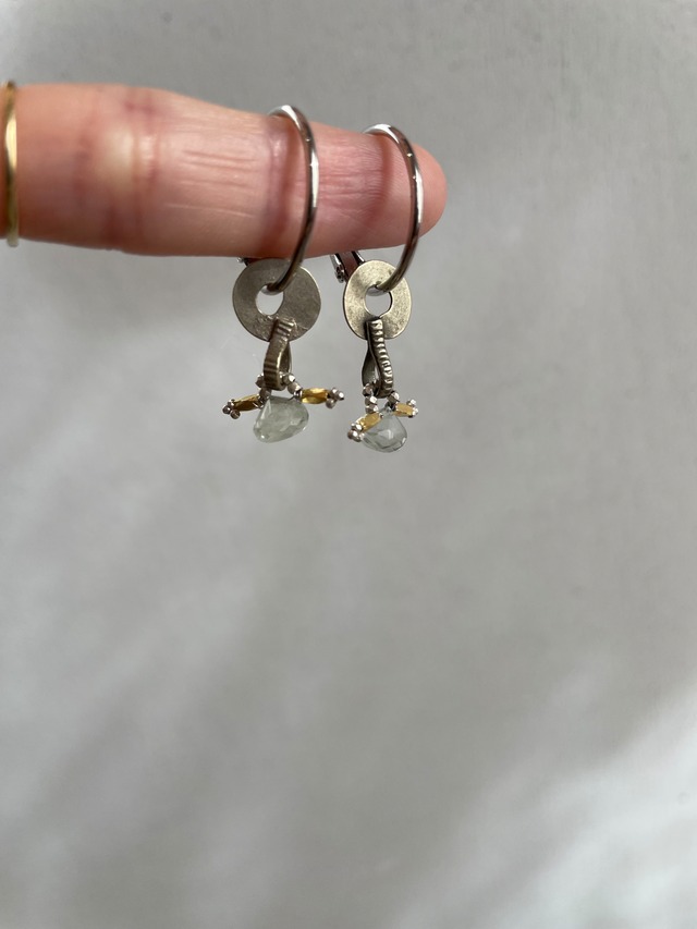 装身具[DOMACI」　PE5　ピアス（イヤリングに変更可）