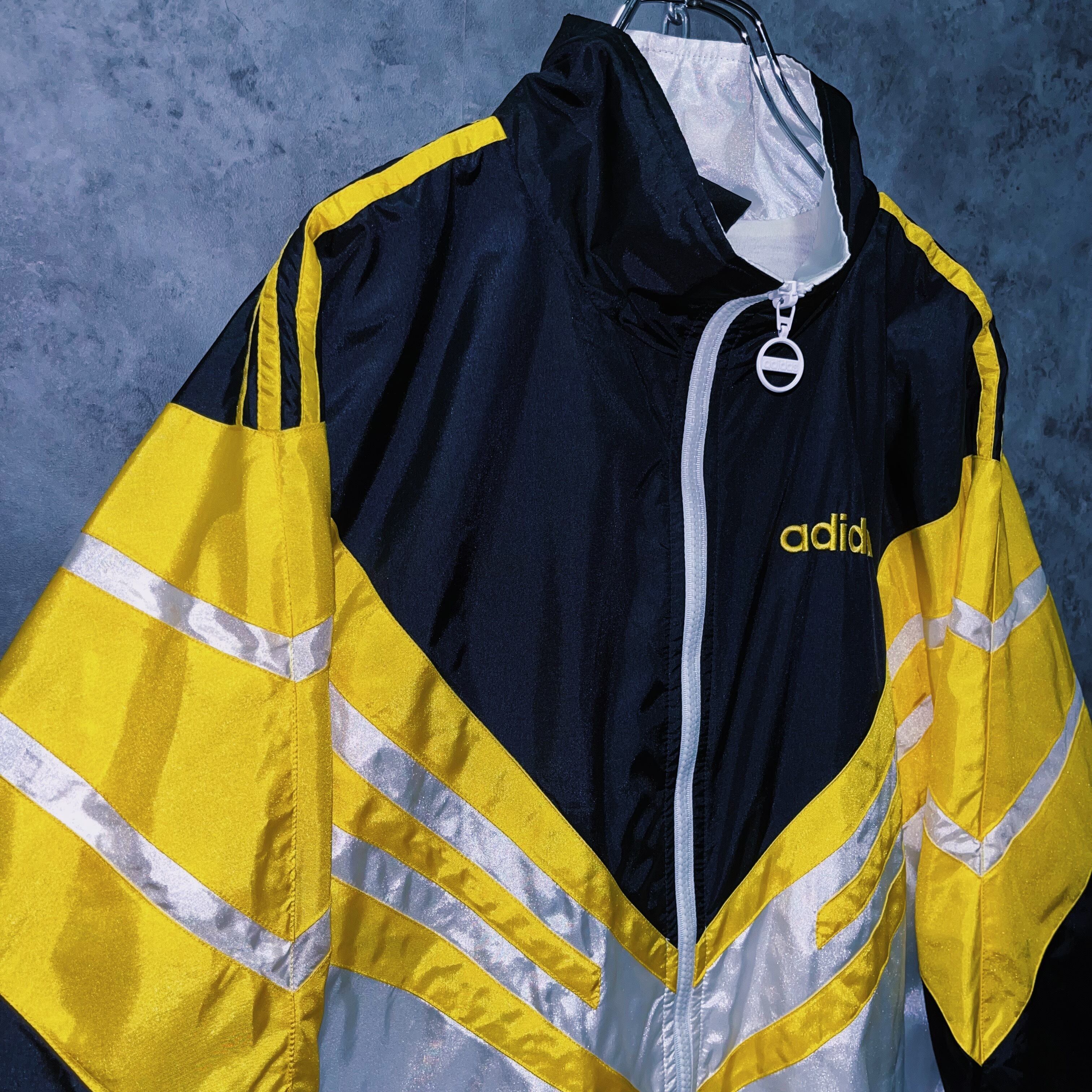 doppio】90's vintage “adidas” switching color design Nylon track