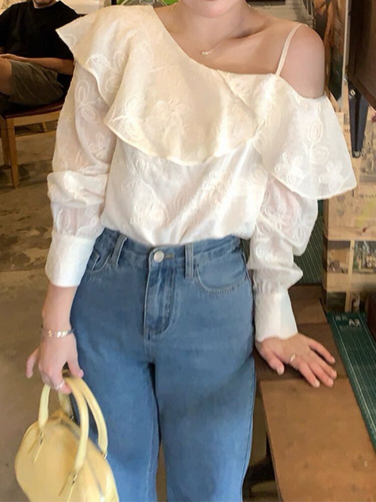 花柄×フリル×肌見せで男ウケ抜群♡ ビックフリルカラーワンショルダー花柄ブラウス 上品 大人可愛い フリル 花柄 肌見せ セクシー カジュアル きれいめ おしゃれ 細見え 華奢 着映え 体型カバー 大きいサイズ 韓国 CH10991