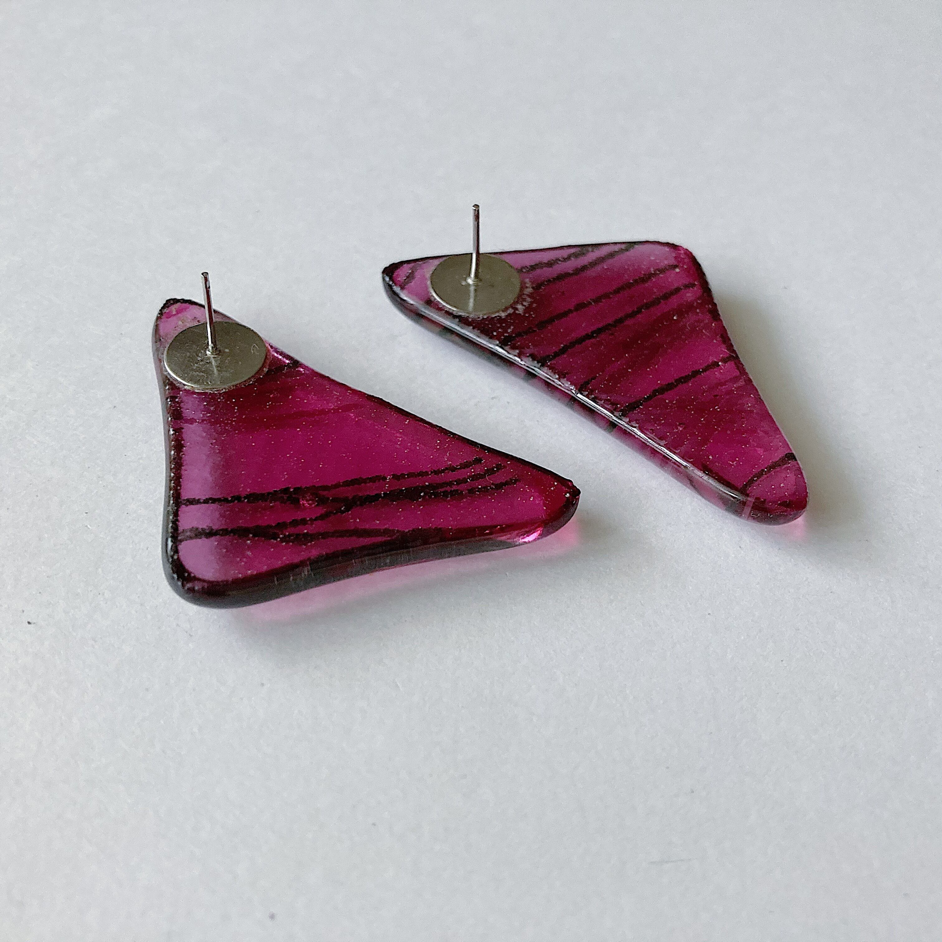 Vintage clear pink purple glass triangle earrings ヴィンテージ