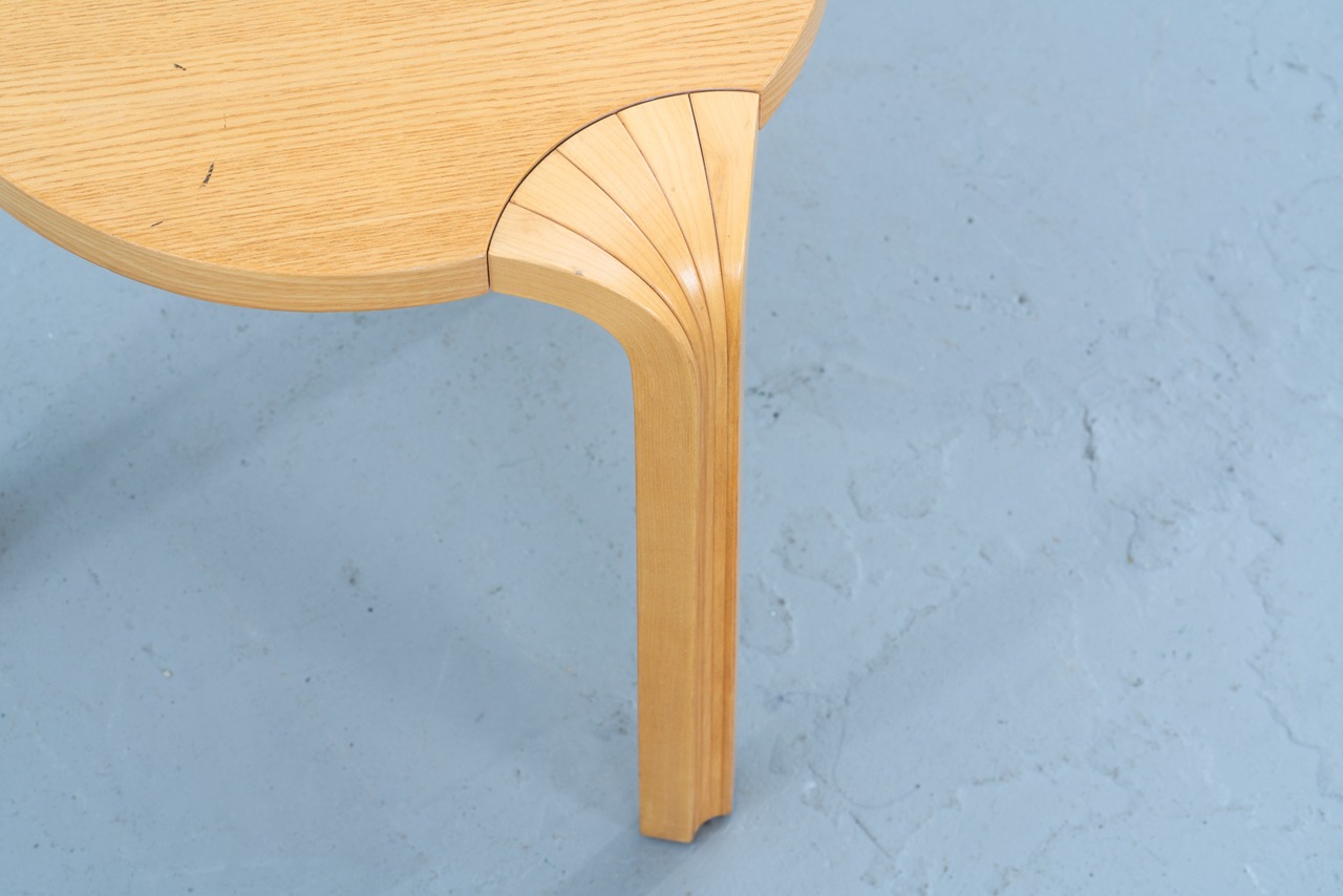 Alvar Aalto | X600 Stool