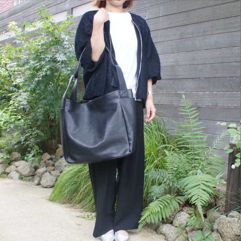 トートバッグ ご確認お願い致します Less／レスデザイン〕【日本製】大容量の馬革ワンショルダートート