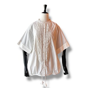 SHIRRING BLOUSE- Beige【IKITSUKE】シャーリングシャツブラウス イキツケ