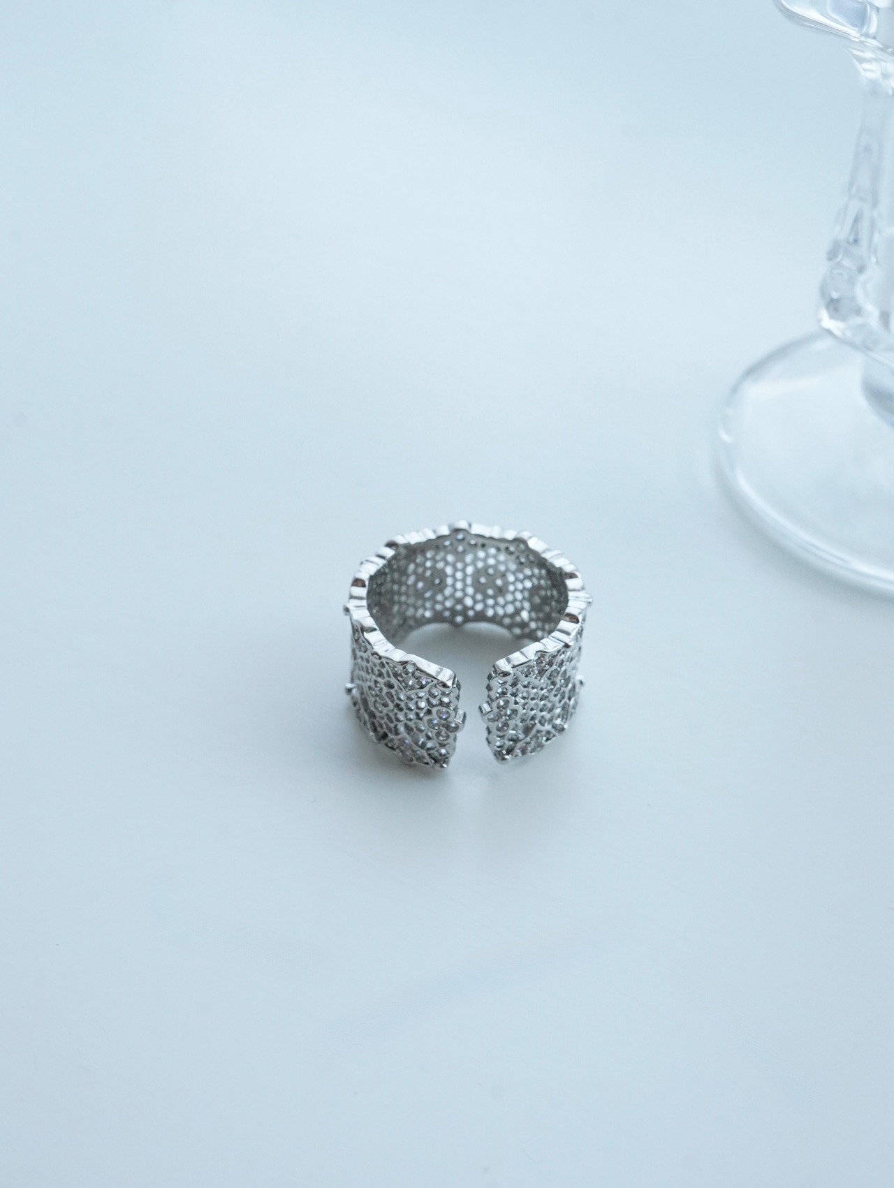 LACE RING
