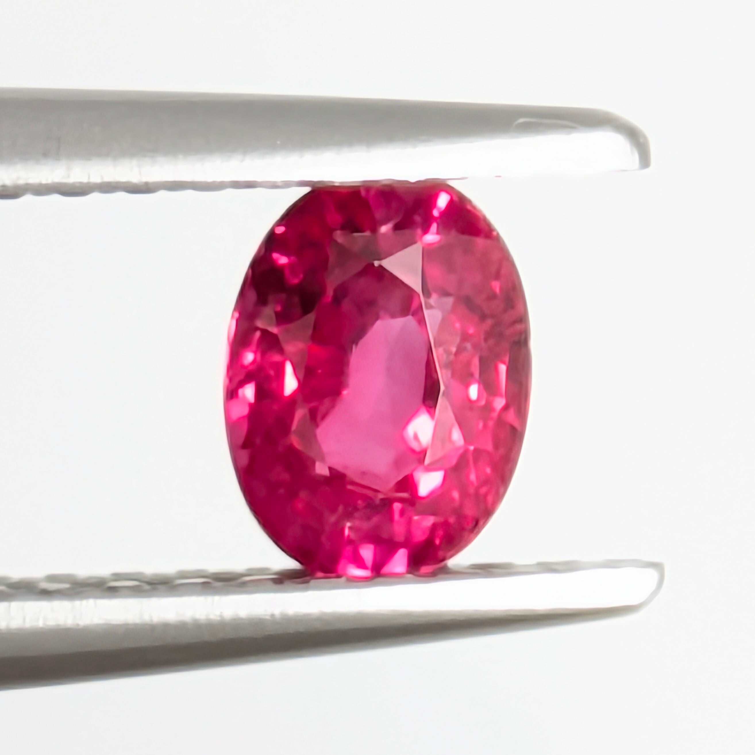 ルビールース ミャンマー産【0.56ct】 PRO208896 | Gem's Subculture