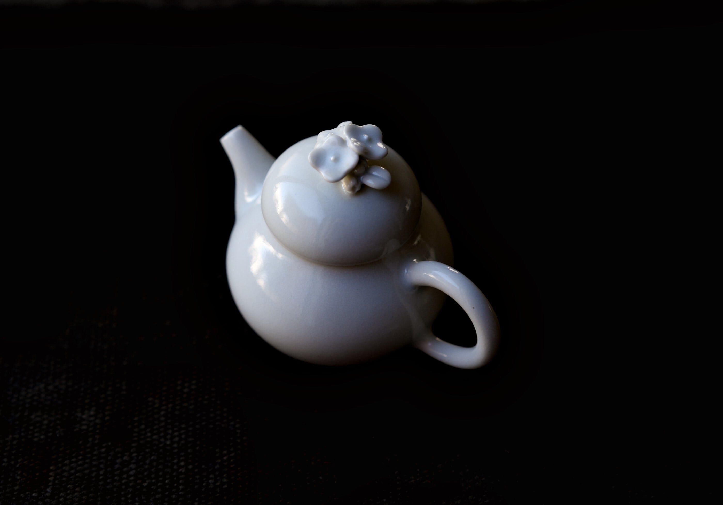 【希少】鈴木環　丸土瓶　急須　白 7bffbf4edb21ed12e6d7bb6a4f38d3