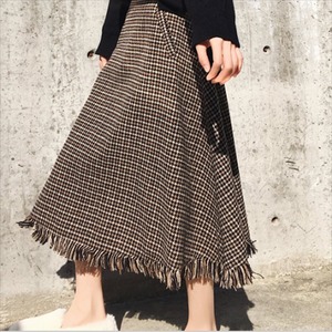 【送料無料】 ロングスカート スカート ロング ロング丈 ミモレ丈 フレア Aライン シンプル ファスナー ポケット フリンジ かわいい 大人可愛い きれいめ カジュアル 大人 上品 おしゃれ お洒落 レトロ こなれ感 コンサバ系 ラフ 抜け感 チェック柄 格子柄 冬 誕生日会 30代 40代 レディース 女性用 ママ ママ服 ママコーデ デート お出かけ お呼ばれ 休日 アウトドア お茶会 女子会 授業参観 着回し 普段使い 韓国 韓国系 ファッション コーデ 体型カバー 定番 プチプラ 着痩せ