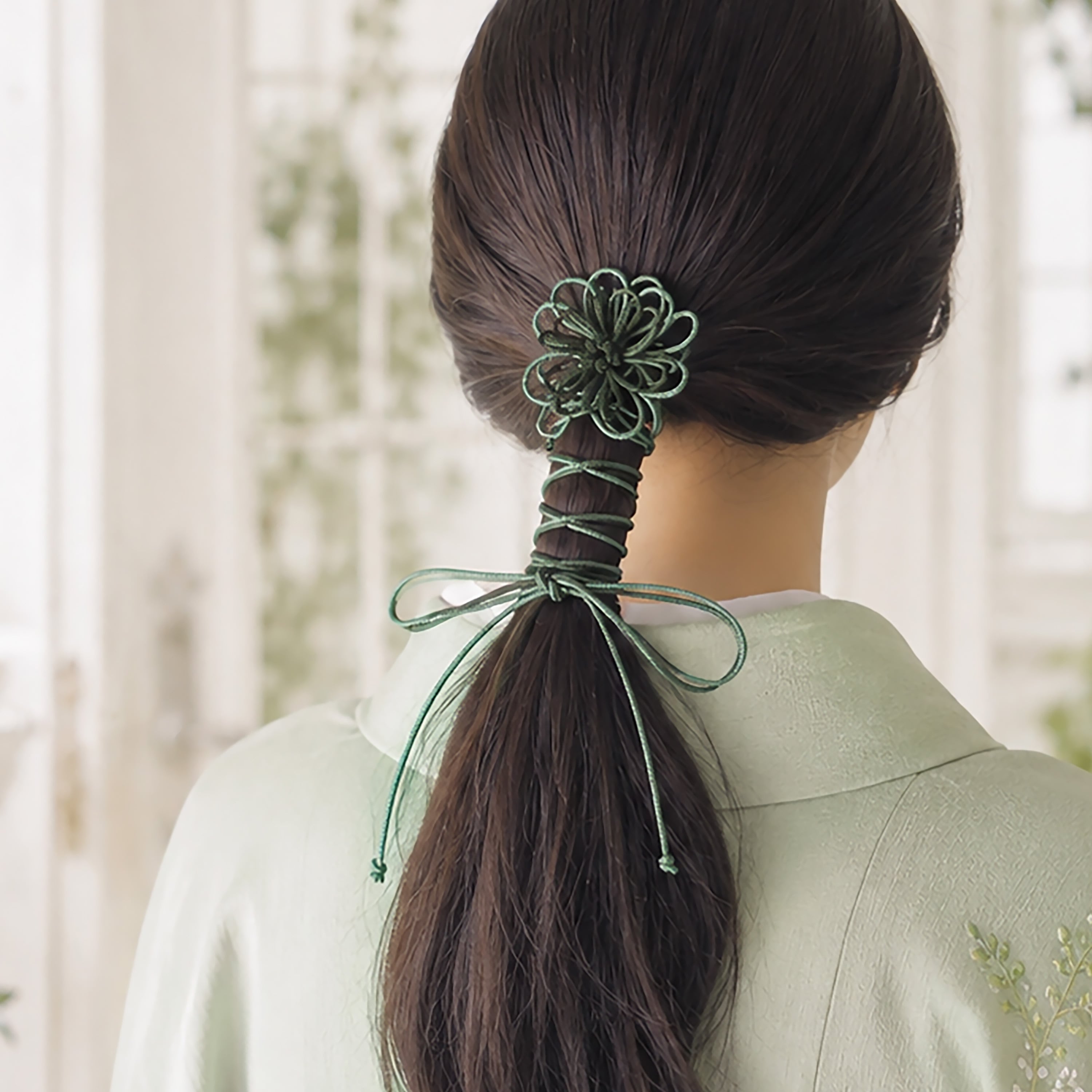 飾り結びヘアゴム「やわみどり、君」（深緑×淡緑）｜着物・浴衣に簡単
