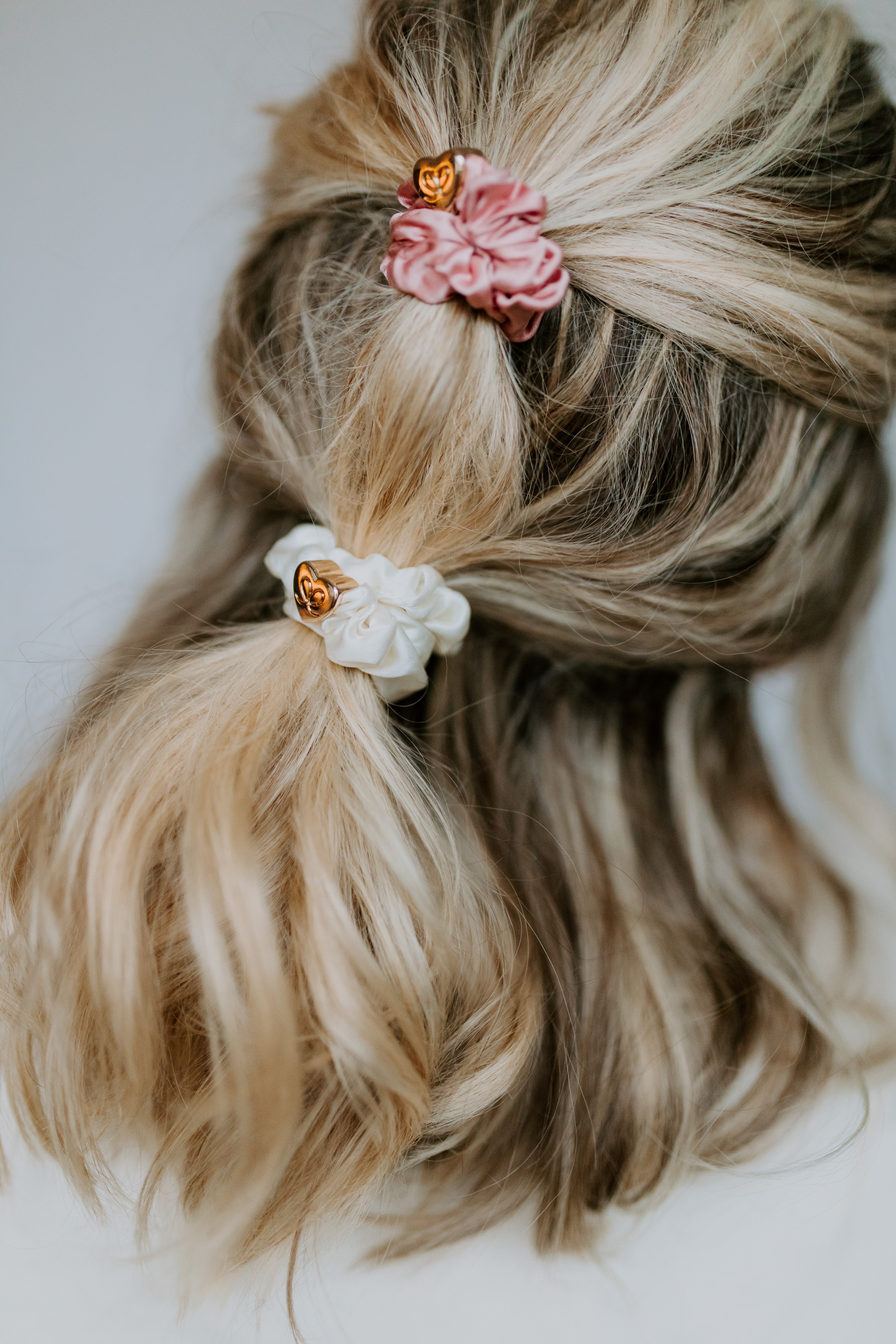 Gold Heart Silk Scrunchie Rose Tan_S-1-105