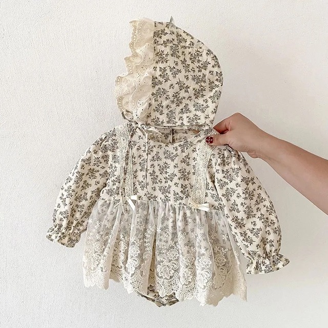 【取寄】淡色花柄とレーススカートがガーリーすぎるボンネット付きロンパース