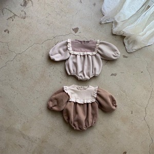 【BABY】韓国風　厚手レースロンパース