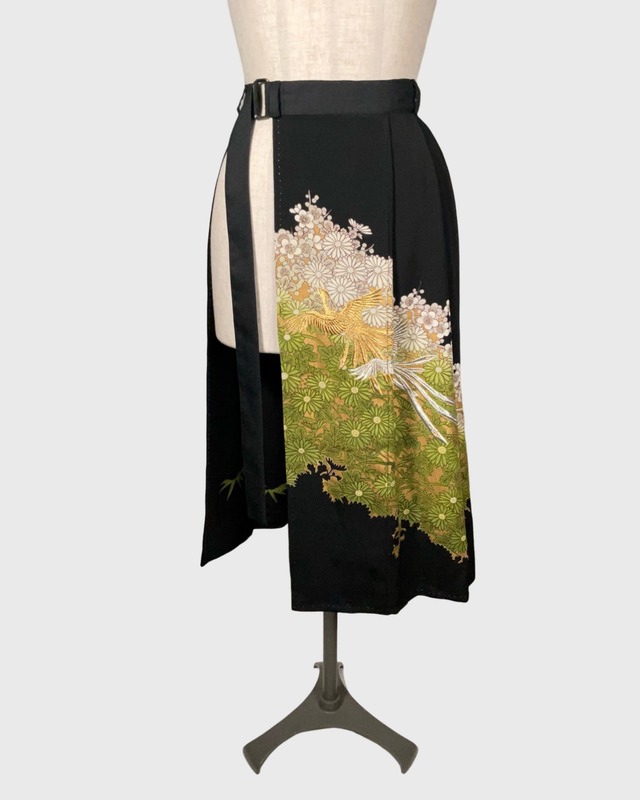 着物重ねスカート(黒留袖より制作) Kimono Overlay Skirt (Made of Kurotomesode-Kimono)